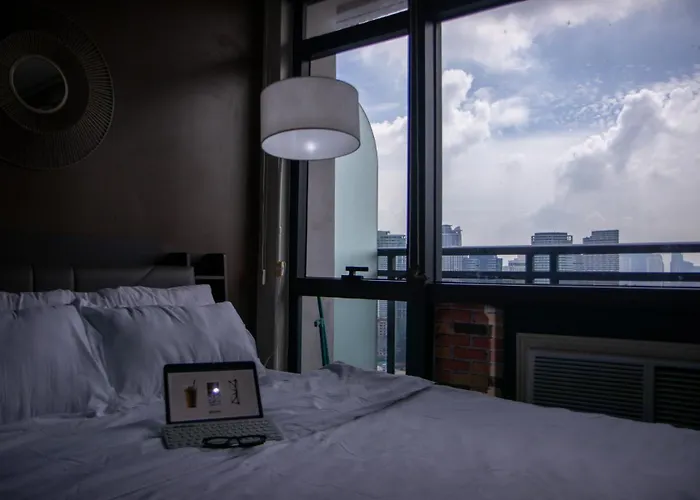 Apartment E-studio,best Sunset Pool,luxury,hotel Style Manila