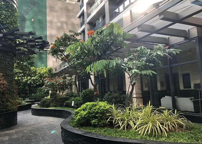 E-studio,best Sunset Pool,luxury,hotel Style * Manila