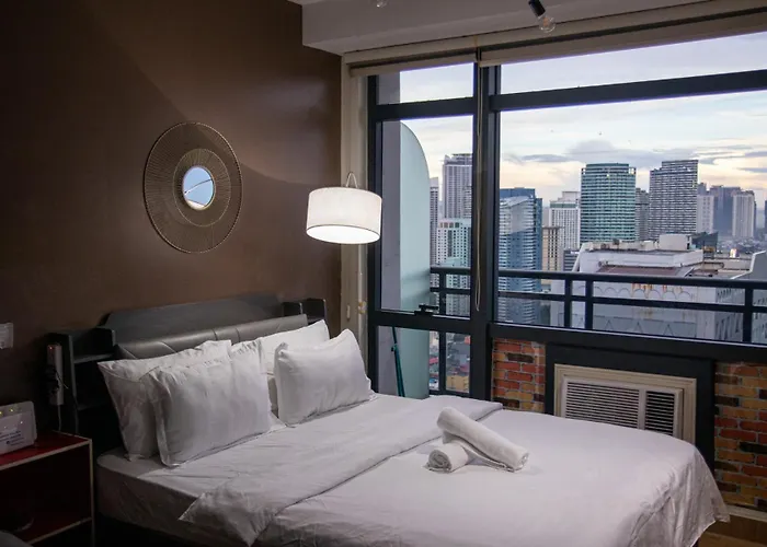 E-studio,best Sunset Pool,luxury,hotel Style * Manila